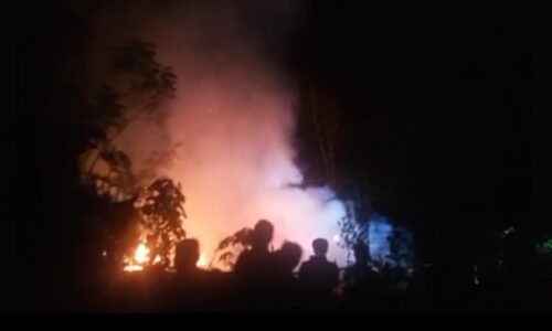 Rumah Warga Ludes Terbakar, Saat Di Tinggal Ke Pasar.