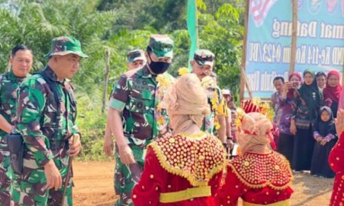 Tim Wasev Mabes TNI Kunjungi TMMD Reguler Desa Suka Mulya