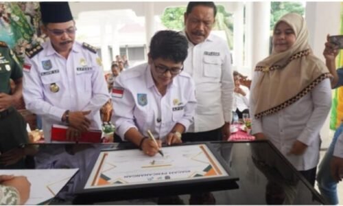 Turut Dampingi Bupati di Pelantikan DPC APDESI Kab. Bengkulu Utara, Ini Harapan Ketua DPRD BU