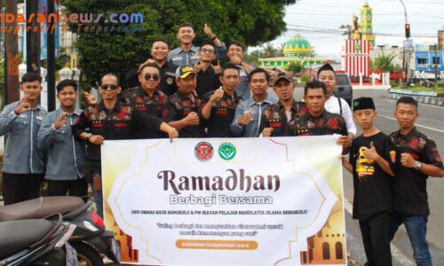 Semarak Ramadhan 2025, Ormas BIDIK Bersama PW IPNU Provinsi Bengkulu Berbagi Takjil