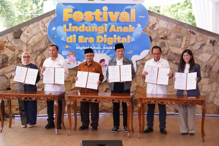 Lindungi Anak di Ruang Digital, Enam Menteri Teken MoU Komitmen Bersama
