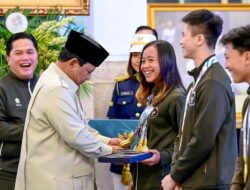 Presiden Prabowo Memberikan Apresiasi Kepada Para Atlet Peraih Medali di SEA Games ke-33 Thailand