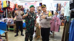 Jelang Idul Fitri Kapolres Bersama Dandim 0423 Bengkulu Utara Sambang Pasar, Pastikan Keamanan & Stabilitas Harga