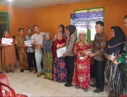 Pemerintah Desa Penyangkak Laksanakan Penyaluran BLT-DD Akhir Tahun 2025