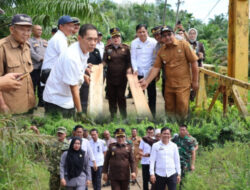 Kegiatan Ground Breaking Pembangunan Jembatan Perintis Garuda Tahap III & IV Di Bengkulu Tengah