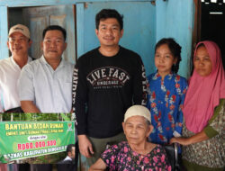 Bupati Bengkulu Utara Salurkan Bantuan RTLH, Sembako dan Kursi Roda di Kecamatan Kerkap