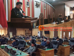 Rapat Paripurna DPRD Bengkulu Utara, 7 Fraksi Setujui Tiga Raperda Menjadi Perda