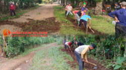 Kadun IV Desa Tanjung Putus Gelar Gotong Royong Bersama untuk Hidupkan Kembali Semangat Kebersamaan